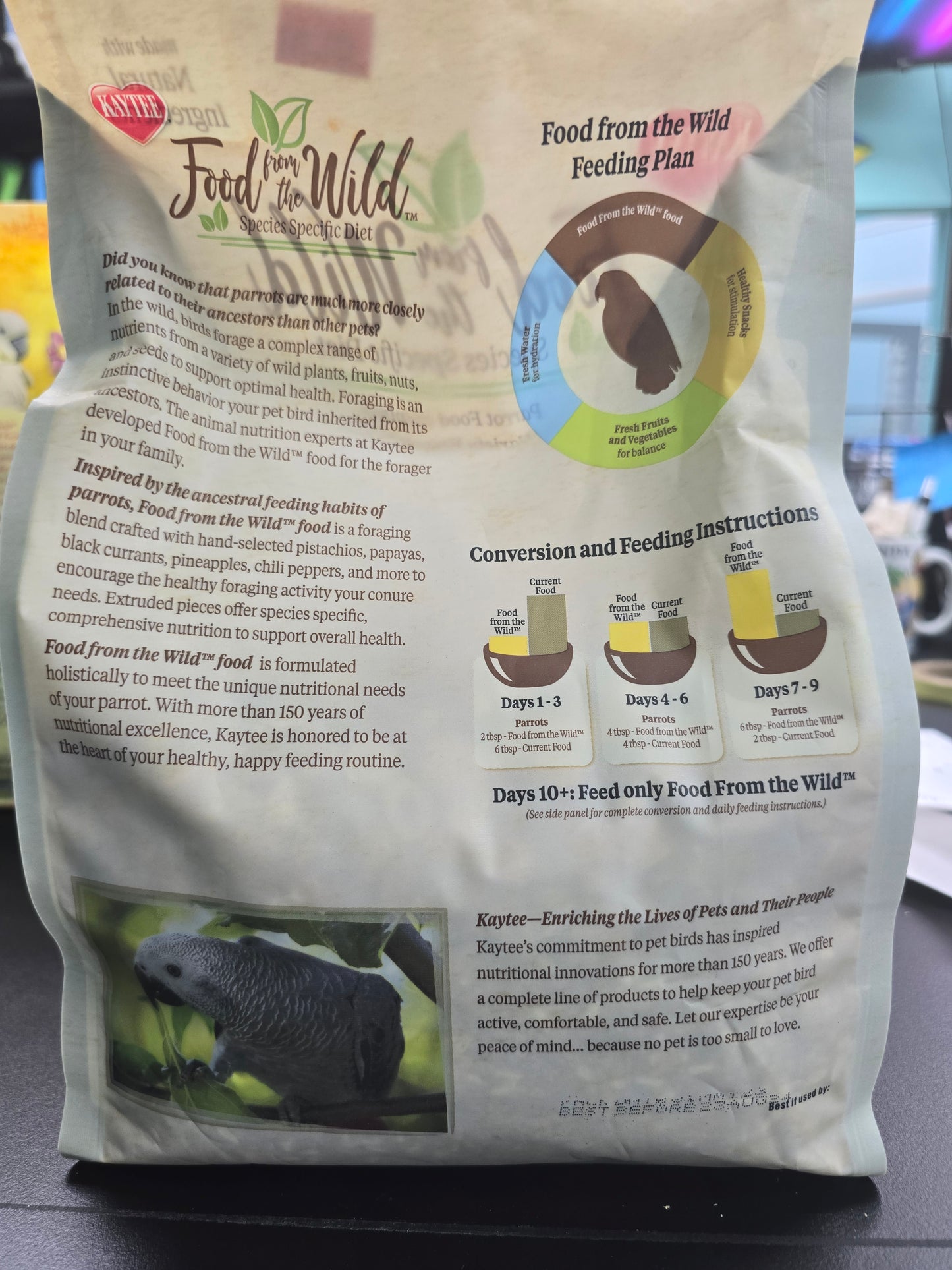 kaytee food from the wild Parrot blend