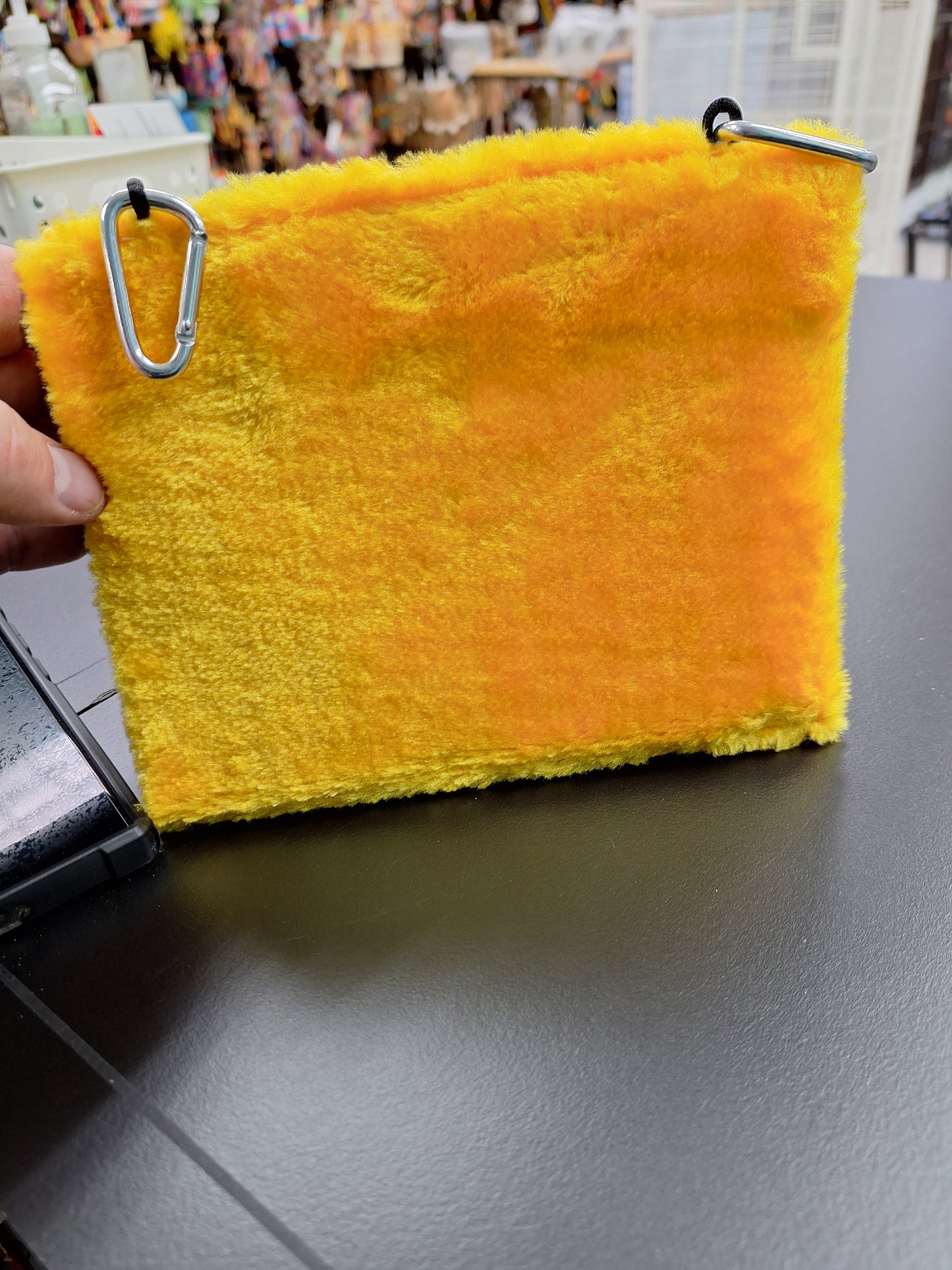 PH Snuggle Hut SM 7"