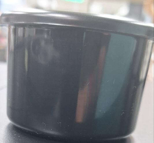 8oz Black feeding crock